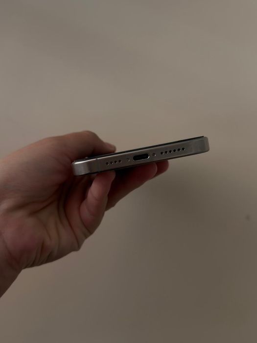 Iphone 15 pro max 512gb natural titanium