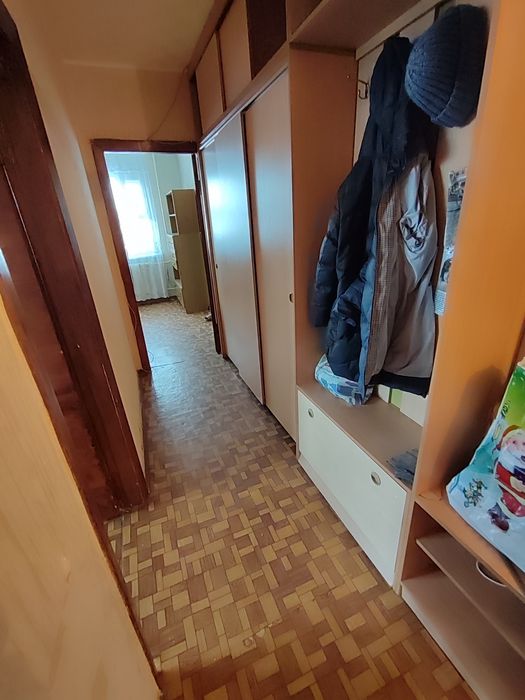 Продается  3-комн (5-18, 4 эт)