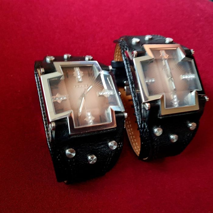 Чъсовник  Police Glory