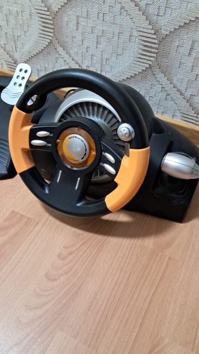 Продам игровой руль