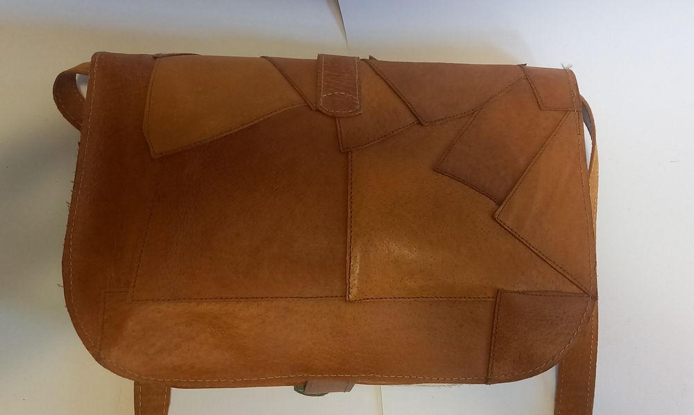 Дамска чанта от естествена кожа ръчна изработка