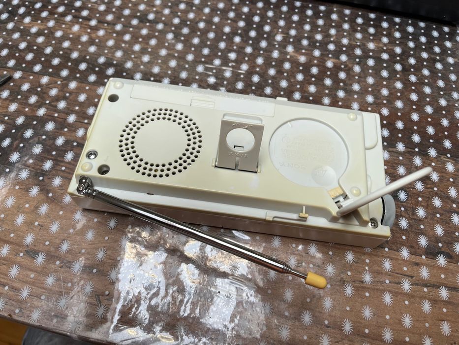 radio sony icf 22 L
