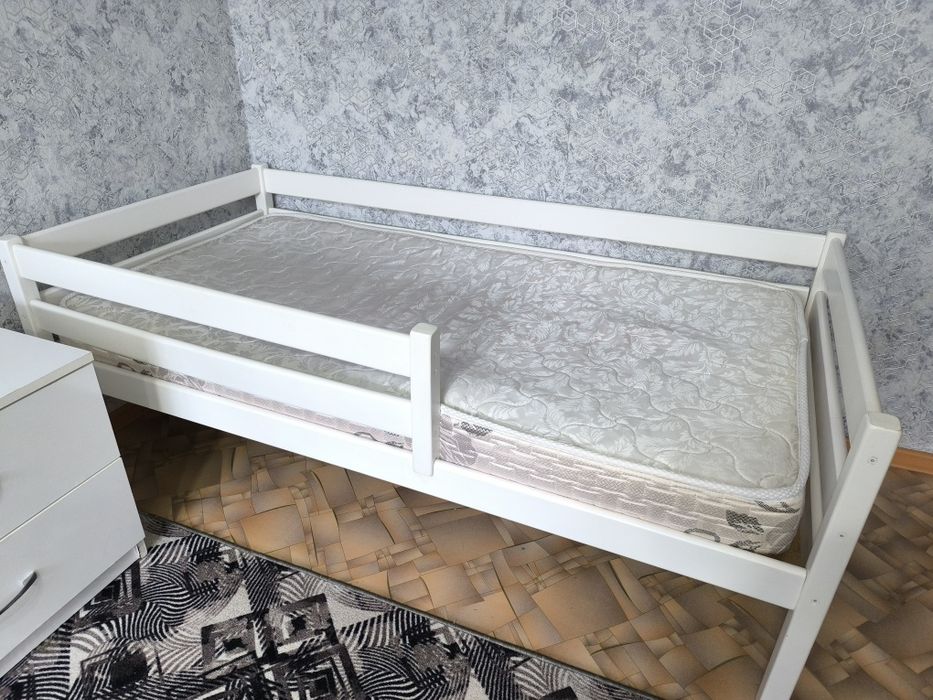 Продам кровать 160*80