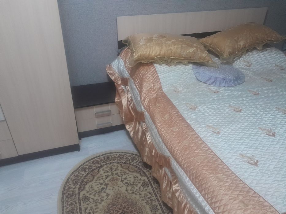 Спальный гарнитур