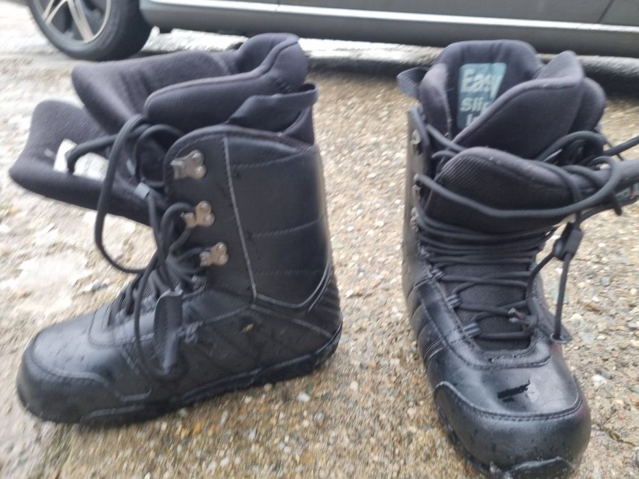 Snowboard legături si boots
