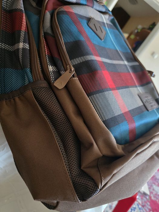 Продавам две нови раници