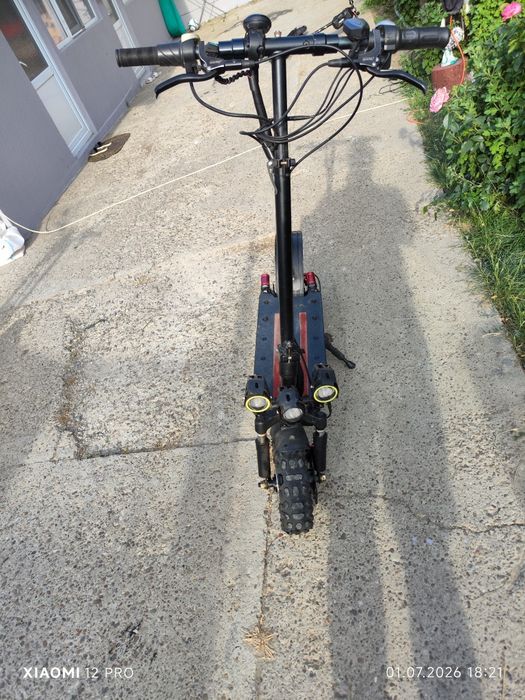 songzo DK11 60v 30 a 2x2800