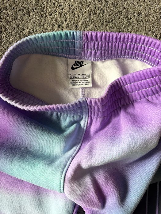 Детско спортно долнище Nike Kids Solarized Fleece Pant