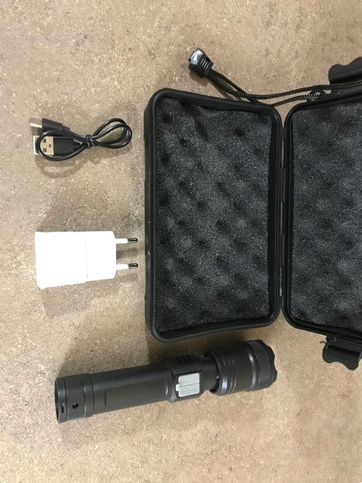 Мощен фенер + зарядно