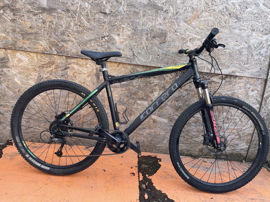 Bicicleta carrera vulcan frane pe disc hidraulice roti 27.5” cadru aluminiu