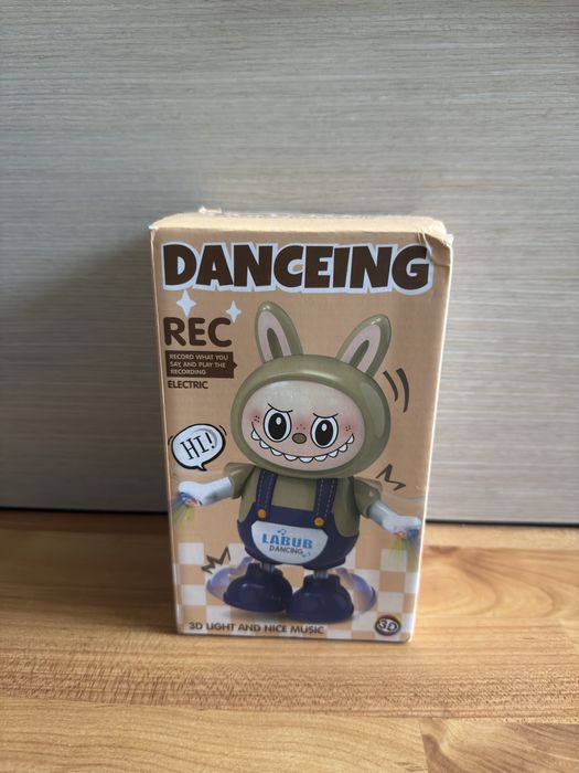 Dancing Labubu - Labubu cu Muzica, Lumini si Functie Inregistrare
