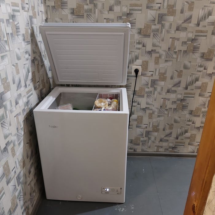 Продам Морозильный шкаф НСЕ15ОR