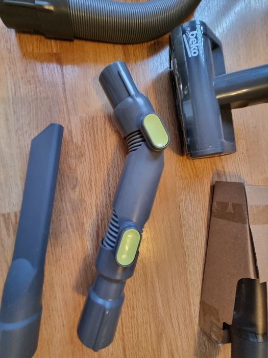 Accesorii NOI, set complet pentru aspirator vertical BEKO (VRT82821BV