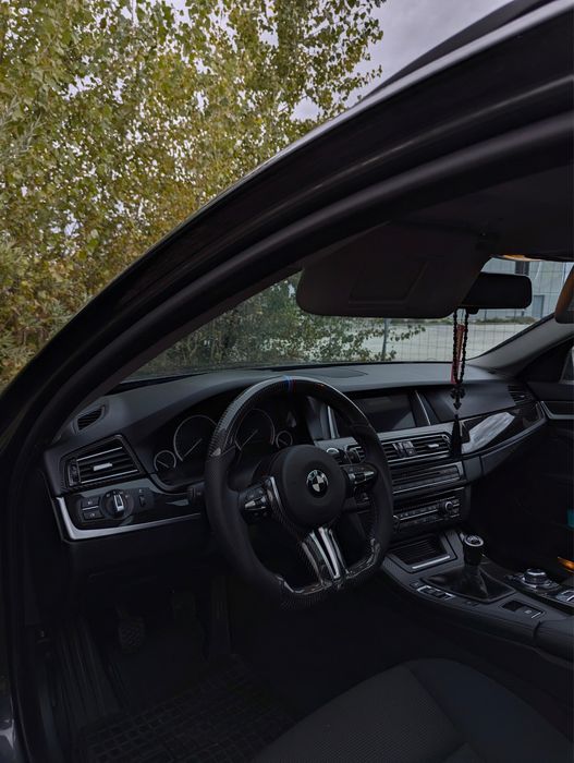 BMW Seria 5 2015 — imagine 2