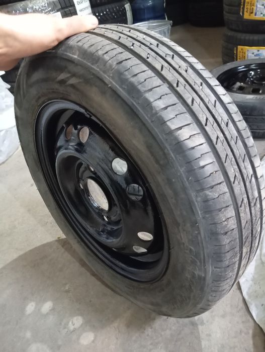 Продам шины с дисками на Дамас,Матиз