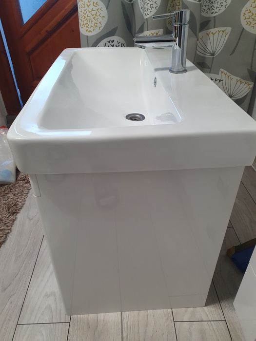 Vând chiuveta baie, NOUĂ