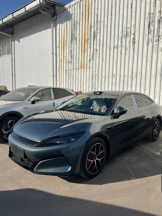 Natarus BYD HAN L 601 zapas hod dual mator 2025 yil 2.7 sekind 100 ga