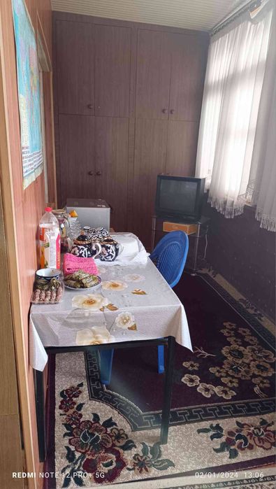 Medgorodok 4 xona Srochna sotiladi