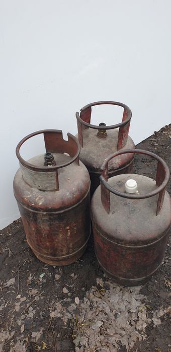 Газовые баллоны в отл.сост.полные с редуктором.