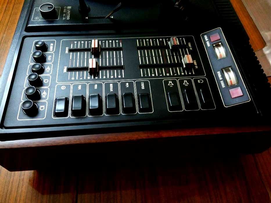 Винилoвый прoигрывaтель «Арткур—003 cтерео» с колонками «25AС — 2»