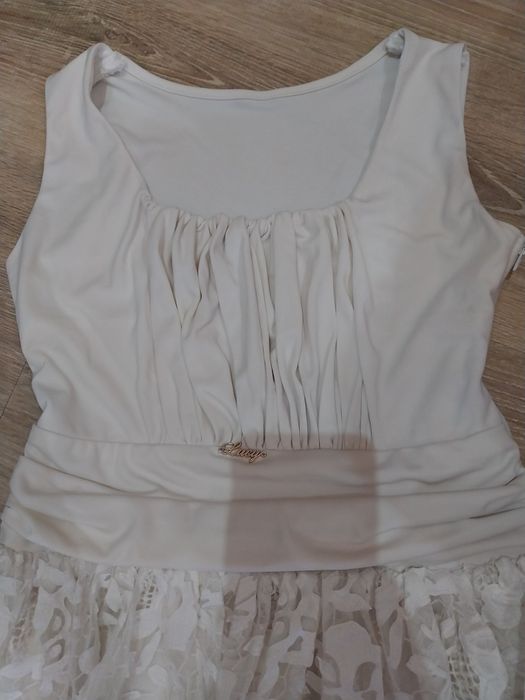 Дамска рокля на Lucy