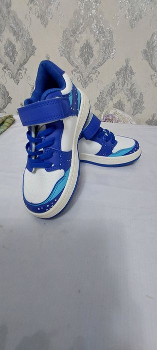 Кросовка размер 31/205 новая