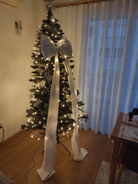 Vând fundă decorațiune brad