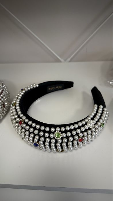 Меки, обемни диадеми за коса