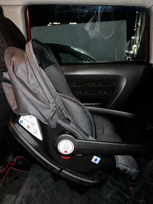 Автолюлька детская