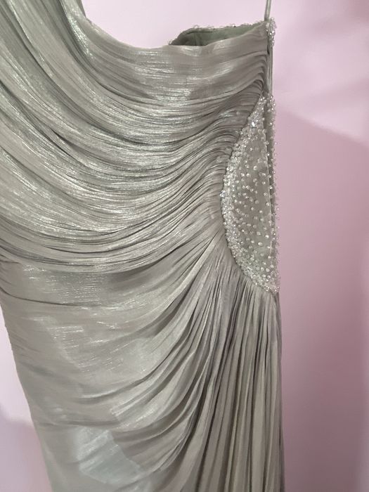 Rochie lunga , eleganta, purtata o singura data, marimea 40