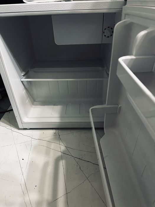 Холодильники всё работает