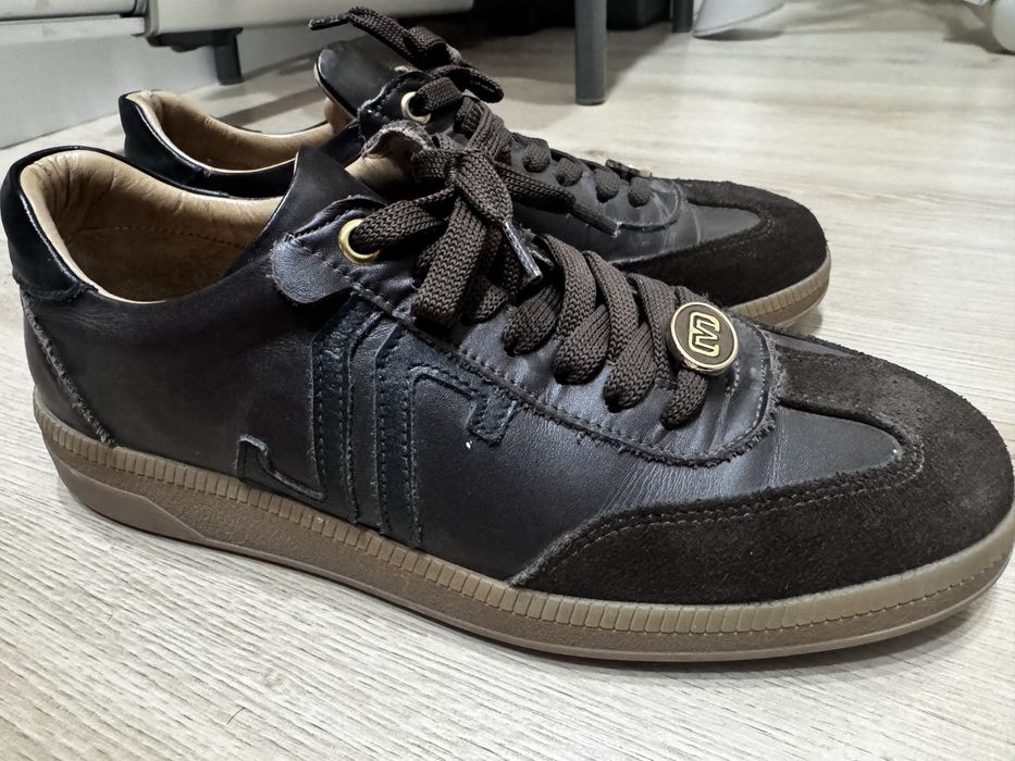 Продается женская обувь