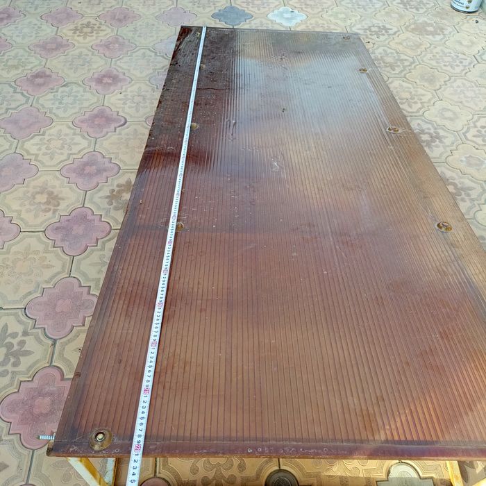 Козырек от осадков.