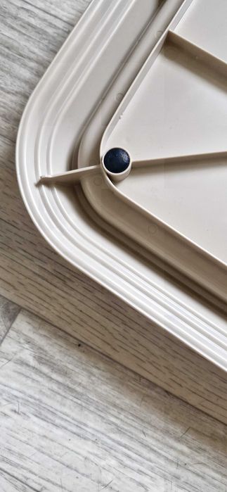 Продам новый лоток для собак 65 * 50