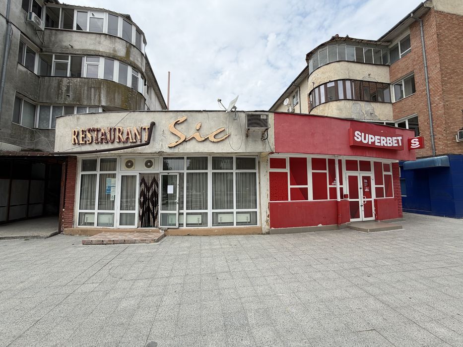Spatiu comercial de inchiriat.