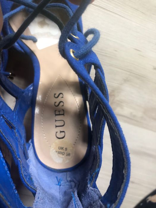 Обувки, кецове и сандали Guess, Armani, Michael Kors, Disel