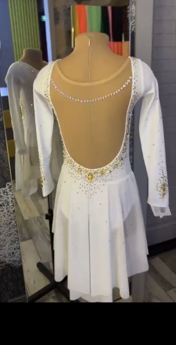 Продам платье для фигурного катания