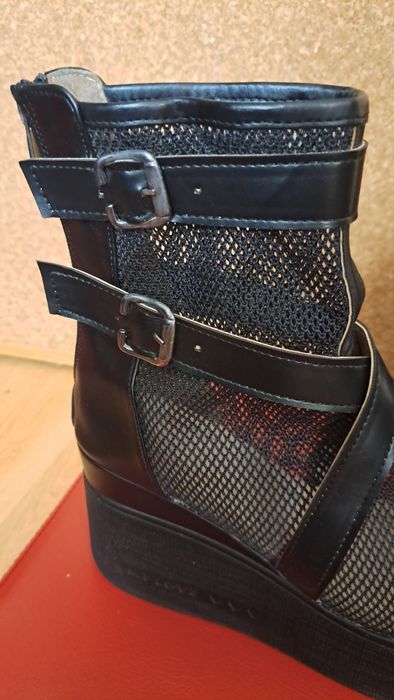 Дамски летни боти