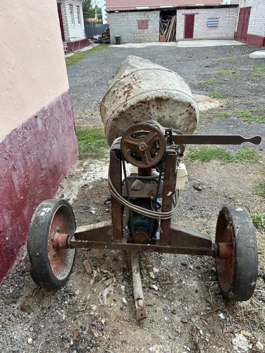 Продам бетономешалку
