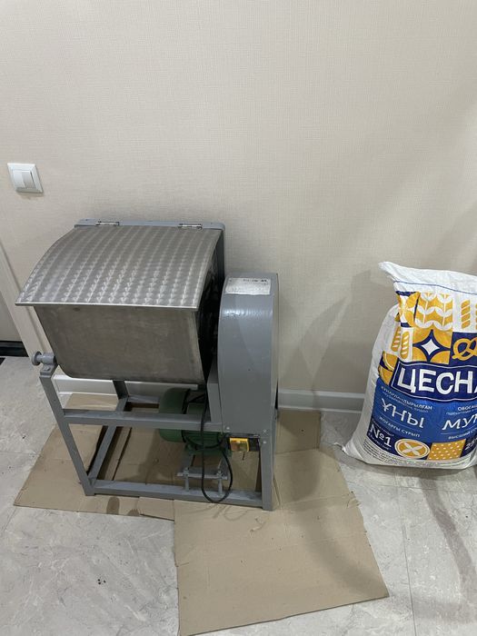 Продам Тестомес и Печь