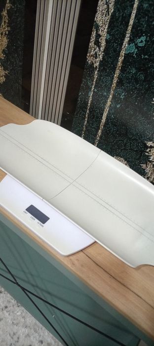 Продам весы для взвешивания ребёнка