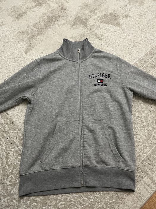 tommy hilfiger зипка