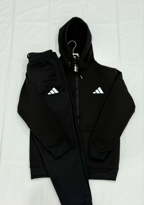 Спортивный одежда скидками