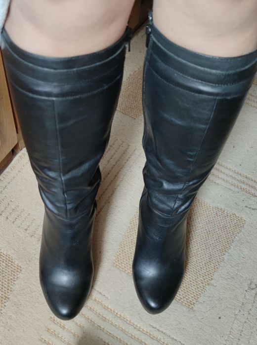 Cizme piele naturala negre 38 Vând/Schimb