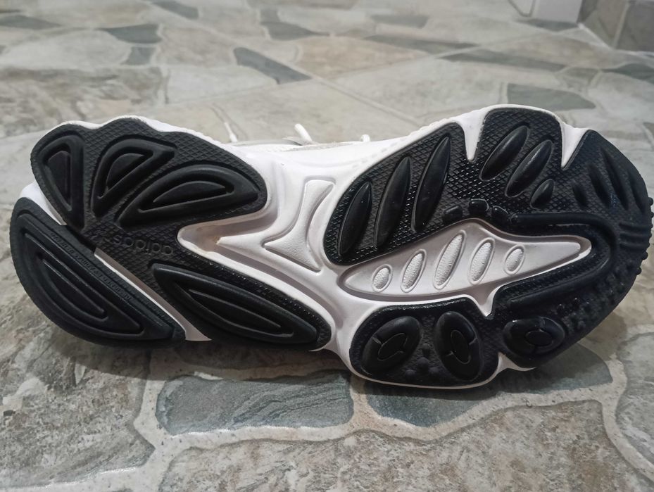 Adidas adiPPRENE+, маратонки, размер 35,5