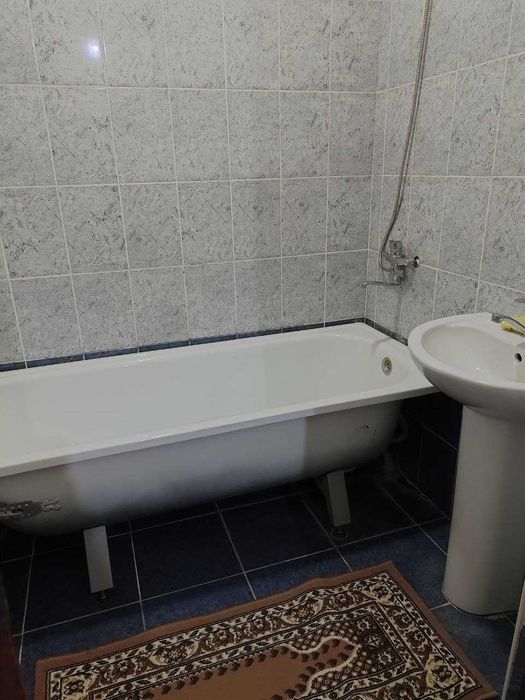 Срочно! Продается 2-х комнатная квартира в массиве Корасув-1