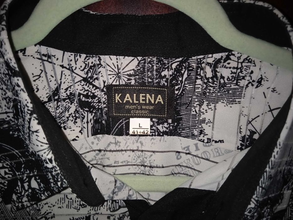 Спортно-елегантни мъжки ризи с щампирани надписи