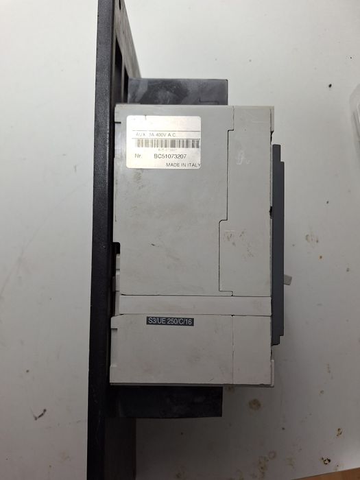 USOL ABB Sace Isomax S3 3P+N