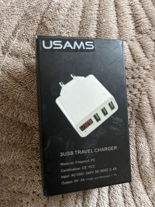 Зарядка 3 USB