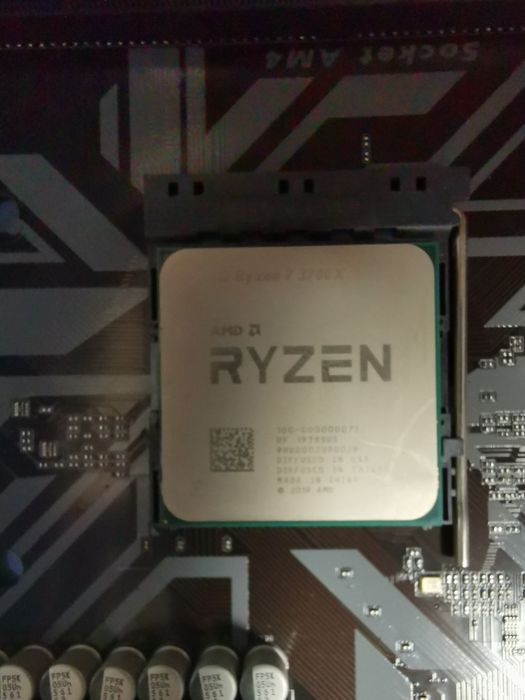 Kit placa de baza procesor ryzen 7 3700x